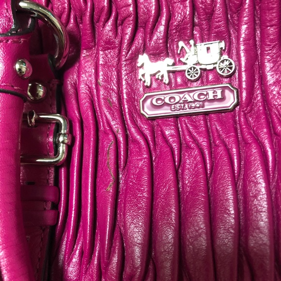 {{ Coach Fuchsia Ruched Bag with Dust Bag }} - Picture 6 of 7